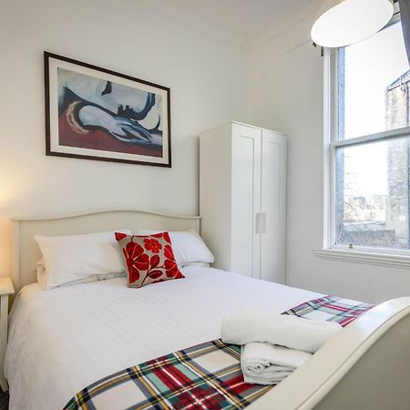 Traditional 3 Bedroom Quiet Duplex Flat By High St, Trams And Buses - Just 1-5 Miles To Centre إدنبرة المظهر الخارجي الصورة